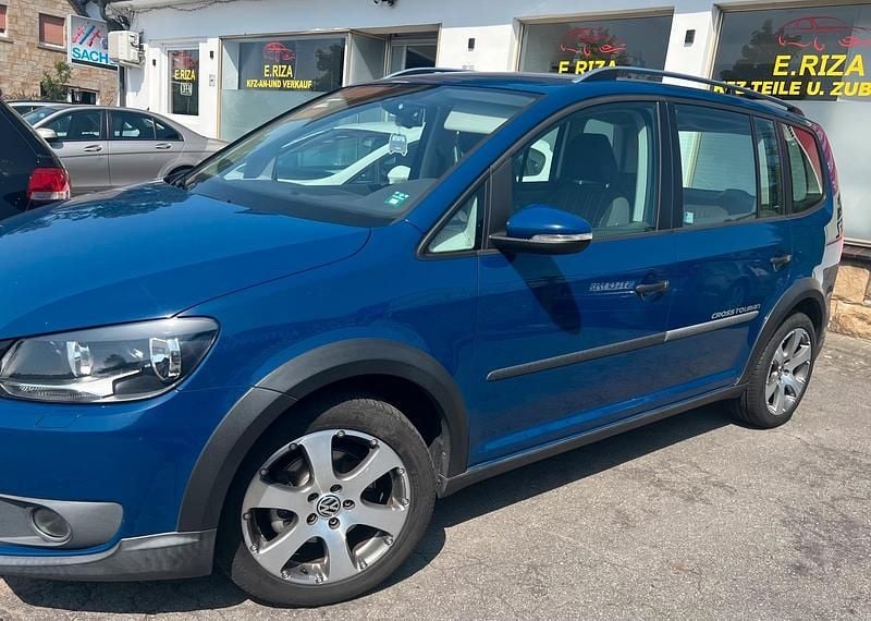 Gebraucht VW Touran Cross 105 PS (77 kW) 2011 Blau Van / Kleinbus
