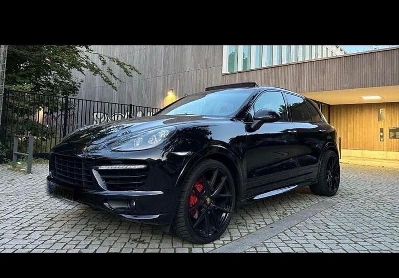 Schwarz Gebraucht 2013 Porsche Cayenne GTS SUV | 22.000 € (Superpreis) - Bild 1/4