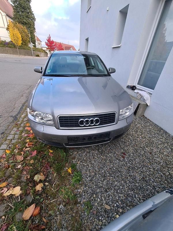 Silber Gebraucht 2002 Audi A4 Limousine | 3.200 € (Fairer Preis) - Bild 1/4