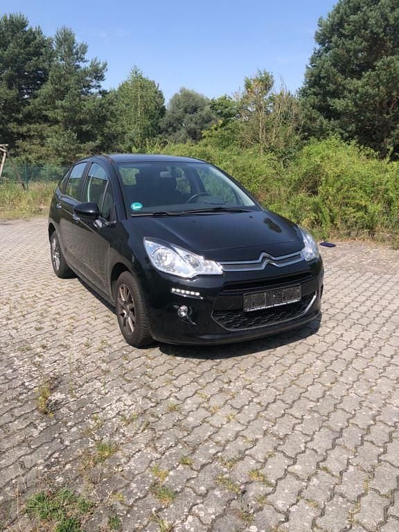 Schwarz Gebraucht 2015 Citroën C3 SELECTION Kleinwagen | 3.900 € (Superpreis) - Bild 1/4