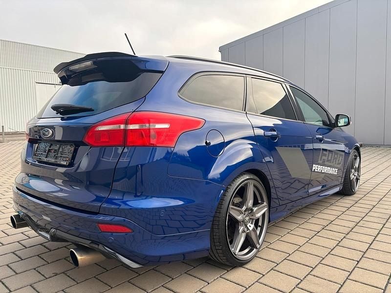 Gebraucht Ford Focus Performance Edition 182 PS (133 kW) 2018 Blau Kombi