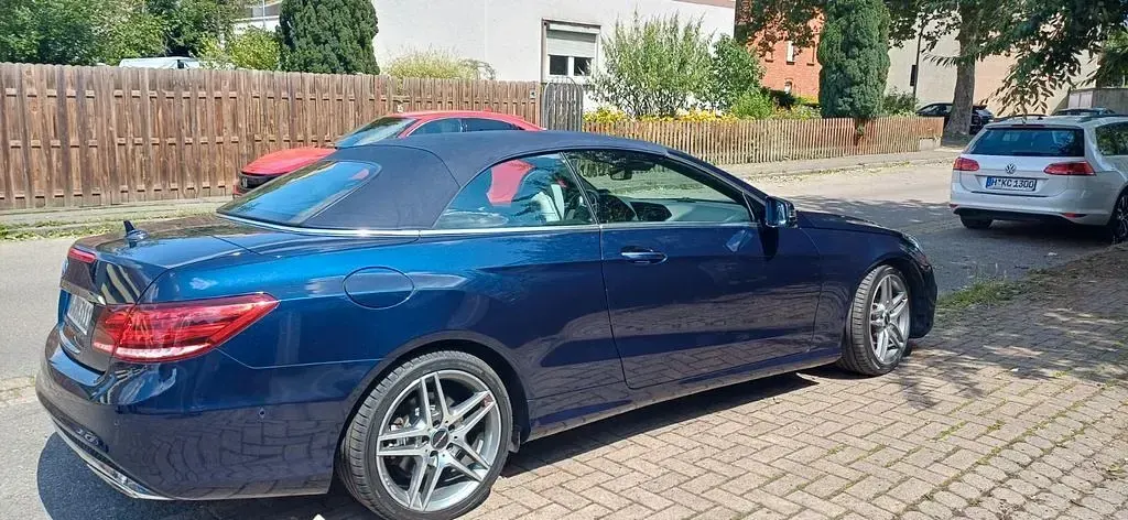 Gebraucht Mercedes E350 258 PS (189 kW) 2014 Blau Cabrio