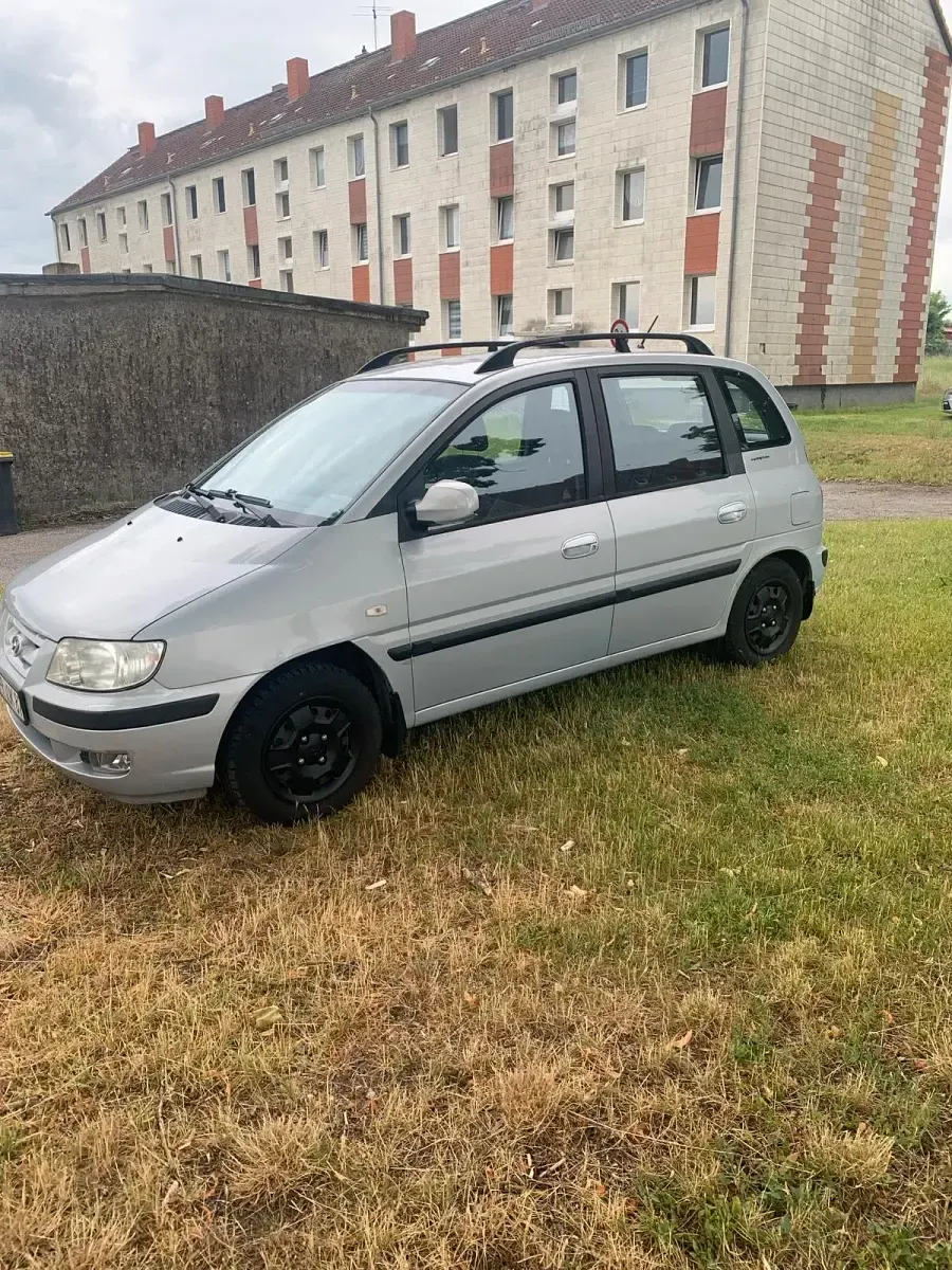 Gebraucht Hyundai Matrix 104 PS (76 kW) 2005 Silber Van / Kleinbus