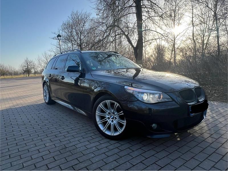 Gebraucht BMW 530 Shadowline 235 PS (172 kW) 2008 Schwarz Kombi