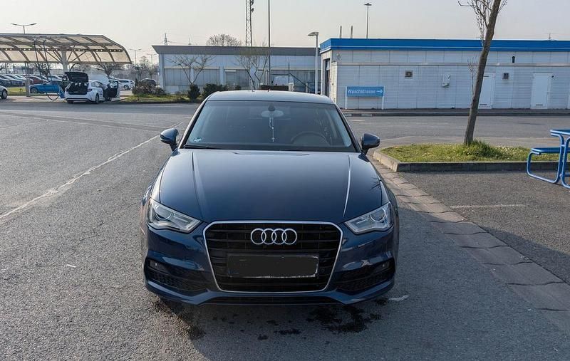 Gebraucht Audi A3 S-Line 150 PS (110 kW) 2015 Blau Limousine