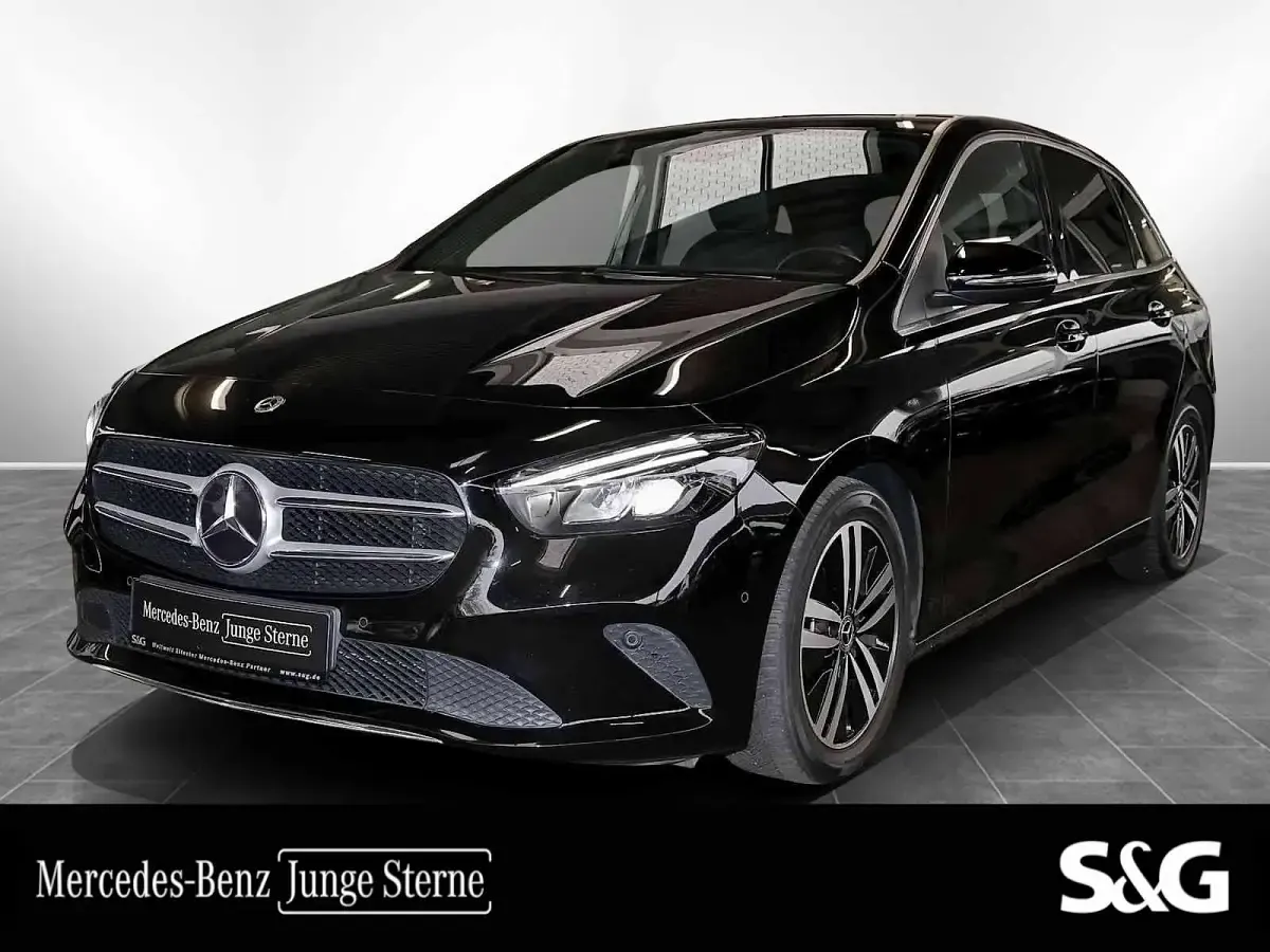 Gebraucht Mercedes B180 136 PS (100 kW) 2021 Kleinwagen