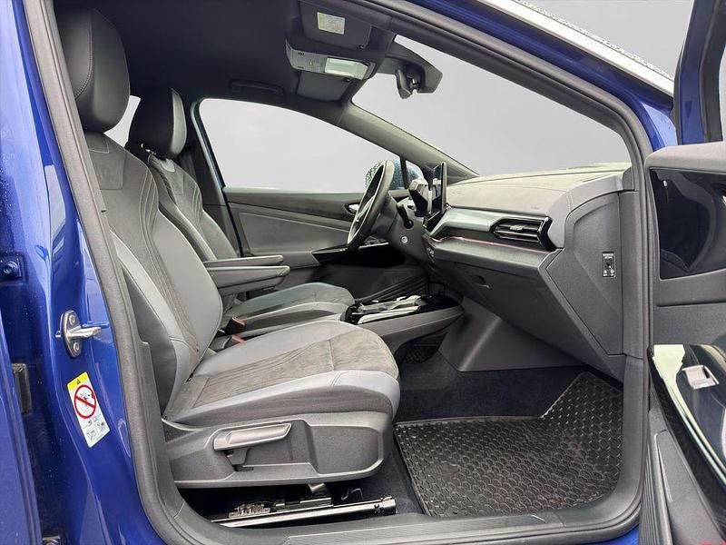 Gebraucht VW ID.4 Pro Performance 150 kW (204 PS) 2023 Blue dusk metallic SUV