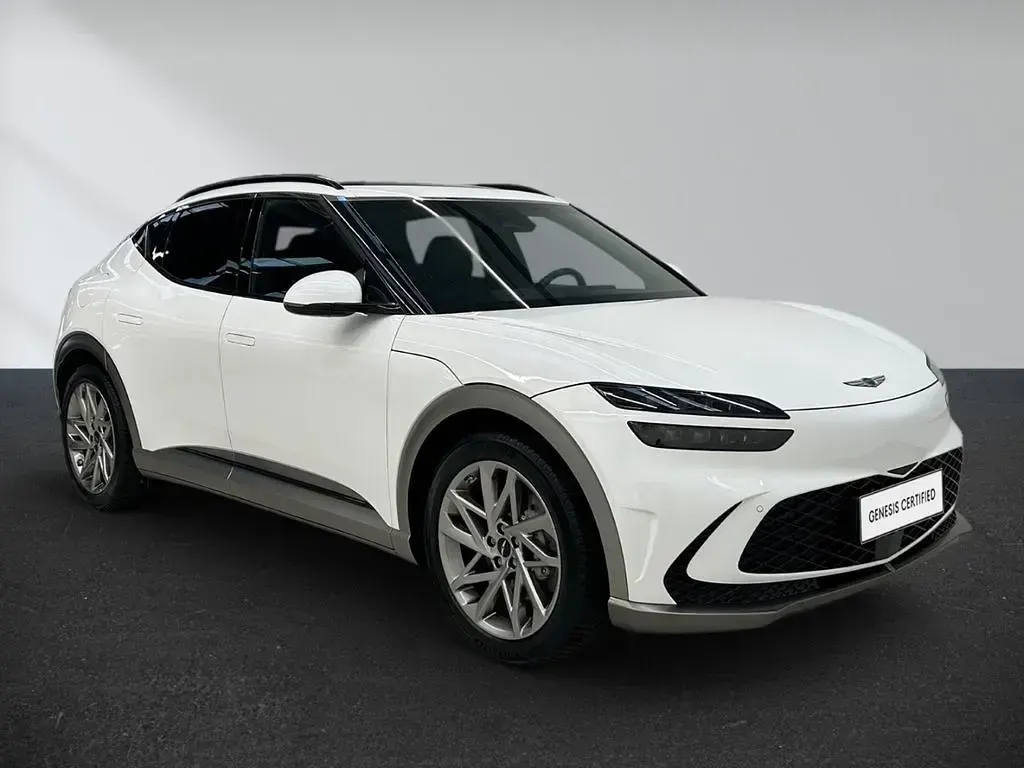 Second-hand Genesis GV60 Sport 233 kW (318 CP) 2024 Alb SUV