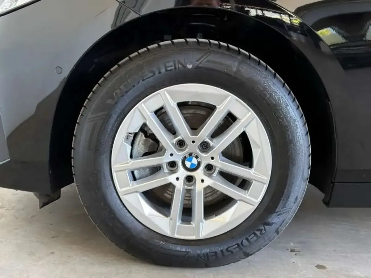 Gebraucht BMW 220 Active Tourer 156 PS (114 kW) 2023 Schwarz Van / Kleinbus