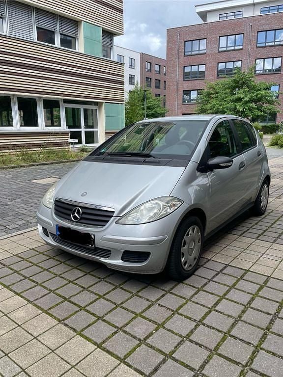 Silber Gebraucht 2004 Mercedes A170 Classic Van / Kleinbus | 1.750 € (Guter Preis) - Bild 1/4
