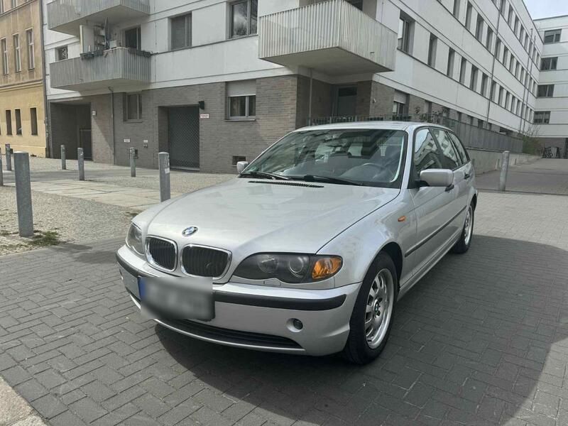 Silber Gebraucht 2002 BMW 318 Kombi | 1.000 € (Superpreis) - Bild 1/4