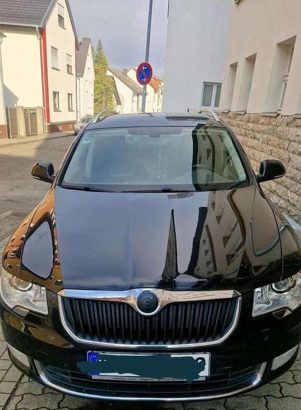 Gebraucht Skoda Superb Comfort 170 PS (125 kW) 2012 Limousine