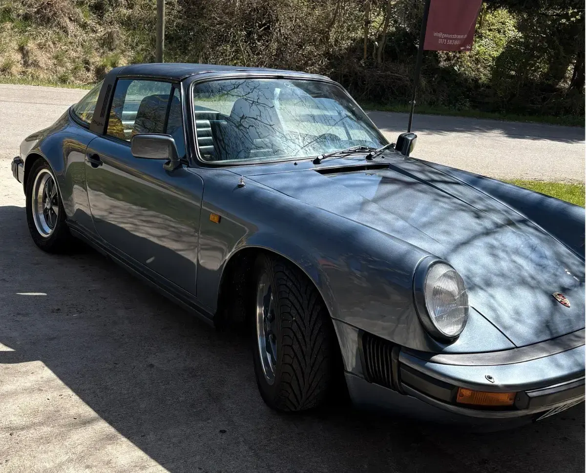 Gebraucht Porsche 911SC 204 PS (150 kW) 1982 Blau Cabrio