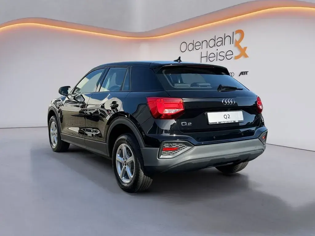 Gebraucht Audi Q2 Sport 116 PS (85 kW) 2026 Brillantschwarz SUV