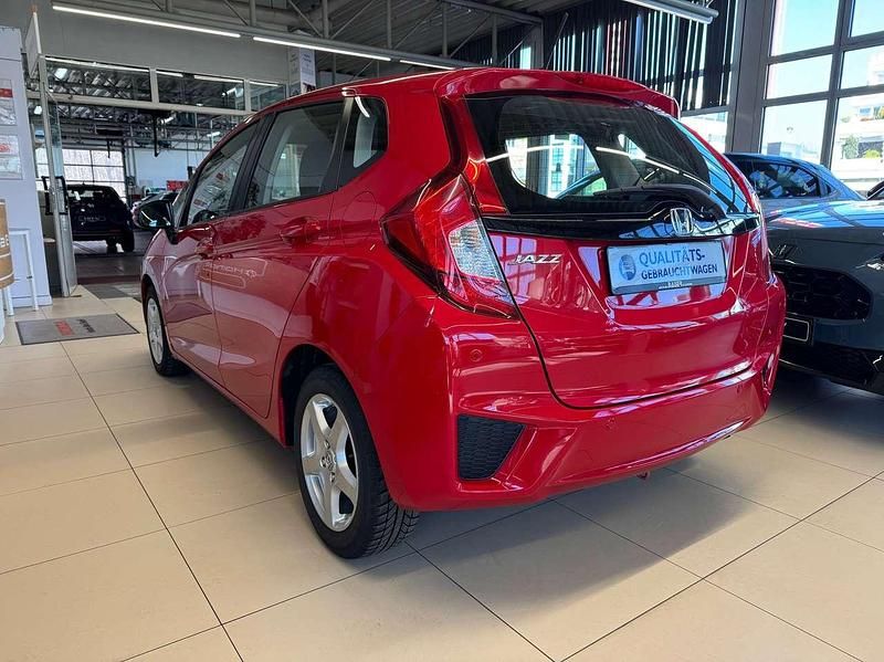 Gebraucht Honda Jazz Comfort 102 PS (75 kW) 2016 Milano red Kleinwagen