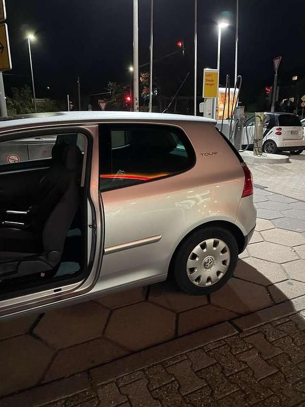 Gebraucht VW Golf V Edition 80 PS (58 kW) 2007 Grau Kleinwagen