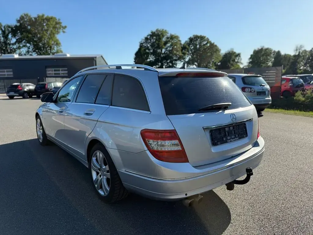Gebraucht Mercedes C180 156 PS (114 kW) 2008 Silber Kombi