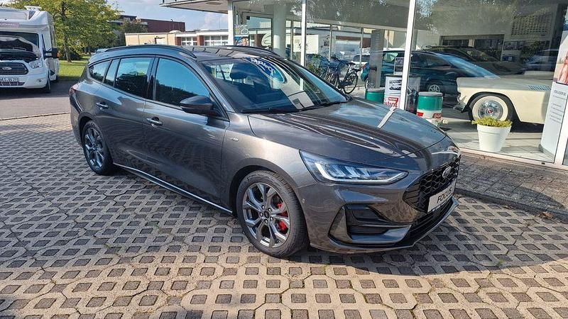 Gebraucht Ford Focus ST-Line 155 PS (114 kW) 2025 Grau Limousine