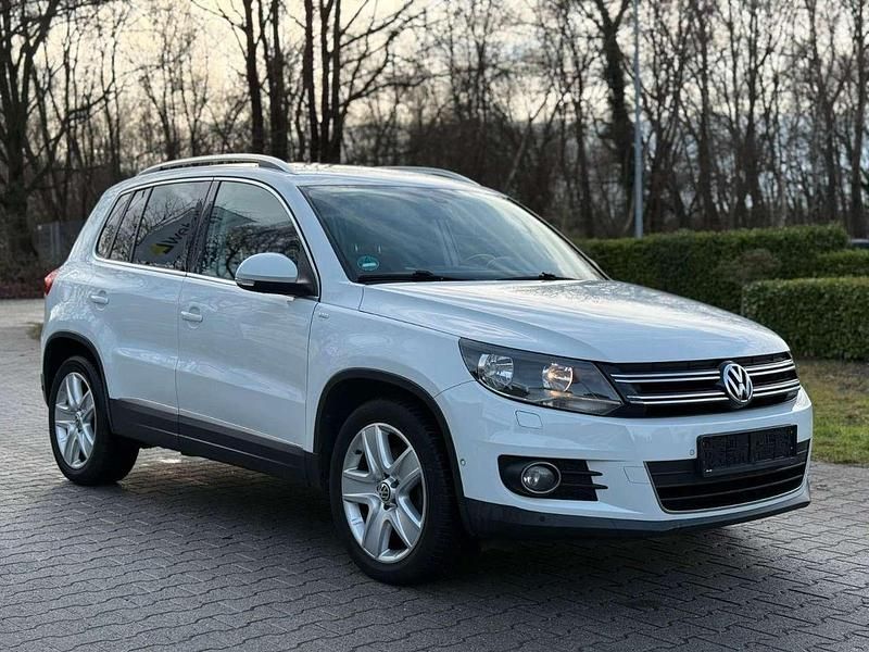 Weiß Gebraucht 2014 VW Tiguan Sportline SUV | 7.900 € (Guter Preis) - Bild 1/2