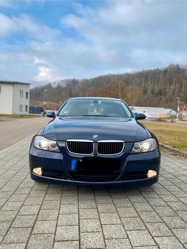Gebraucht BMW 320 163 PS (119 kW) 2007 Limousine