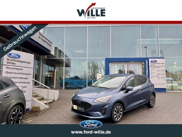 Chromablau metallic Gebraucht 2024 Ford Fiesta Titanium Kleinwagen | 18.990 € (Guter Preis) - Bild 1/4