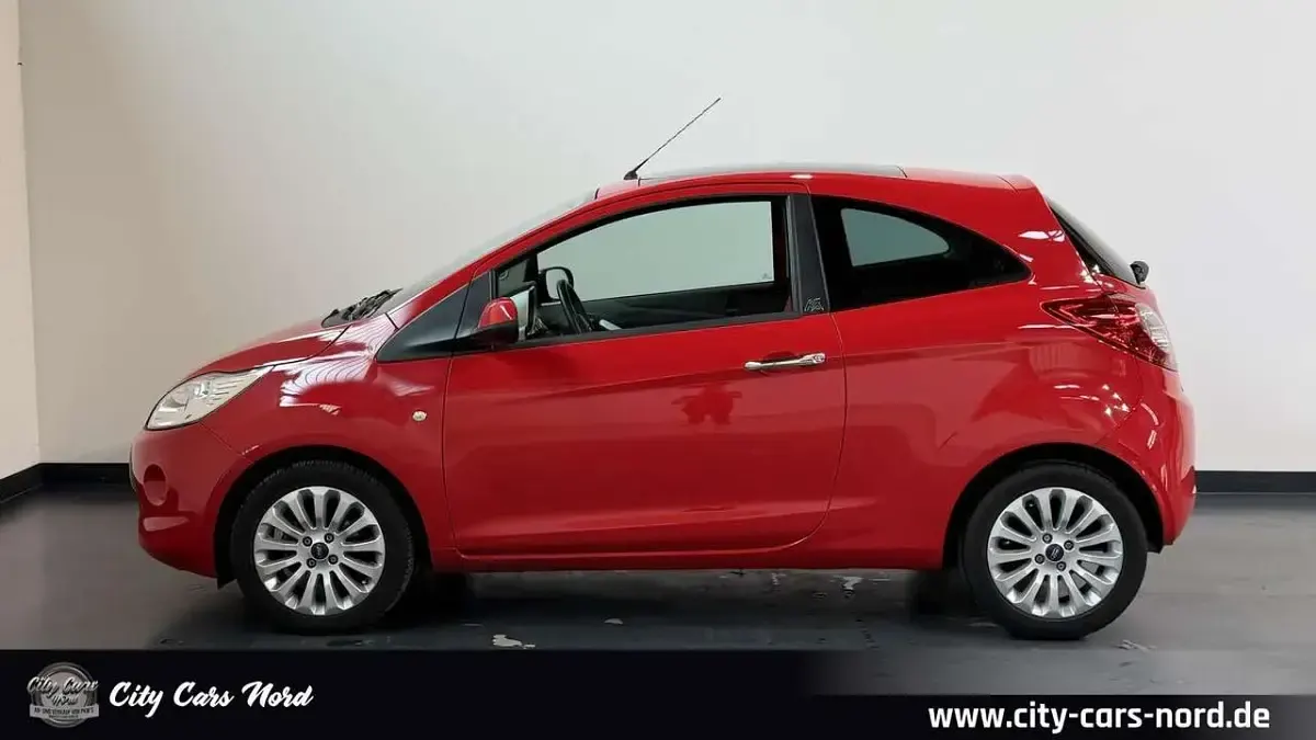 Gebraucht Ford Ka Titanium 69 PS (50 kW) 2015 Rot Kleinwagen