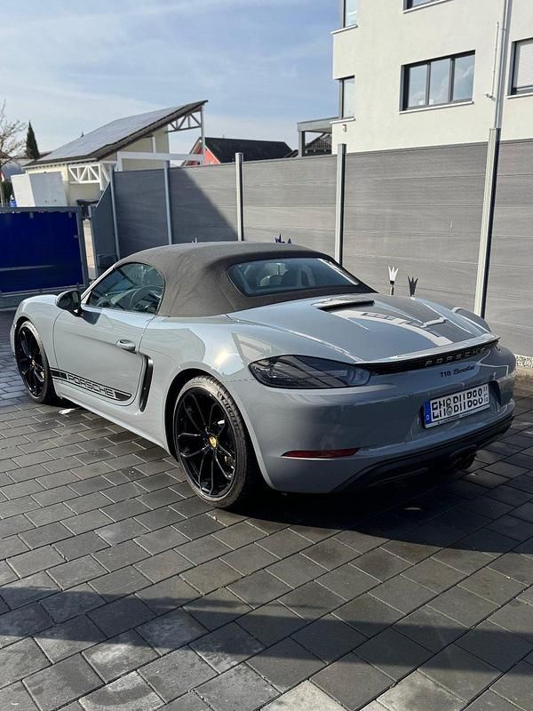 Gebraucht Porsche 718 Boxster Edition 300 PS (220 kW) 2024 Grau Cabrio