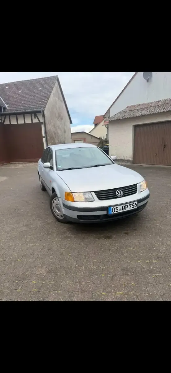 Gebraucht VW Passat 125 PS (91 kW) 1996 Grau Limousine