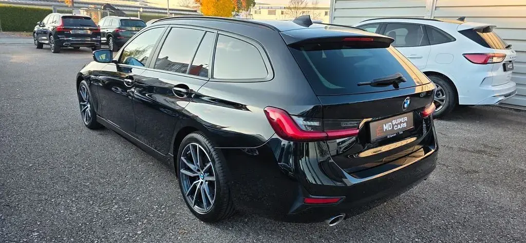 Gebraucht BMW 320 Sport Line 190 PS (139 kW) 2021 Schwarz Limousine
