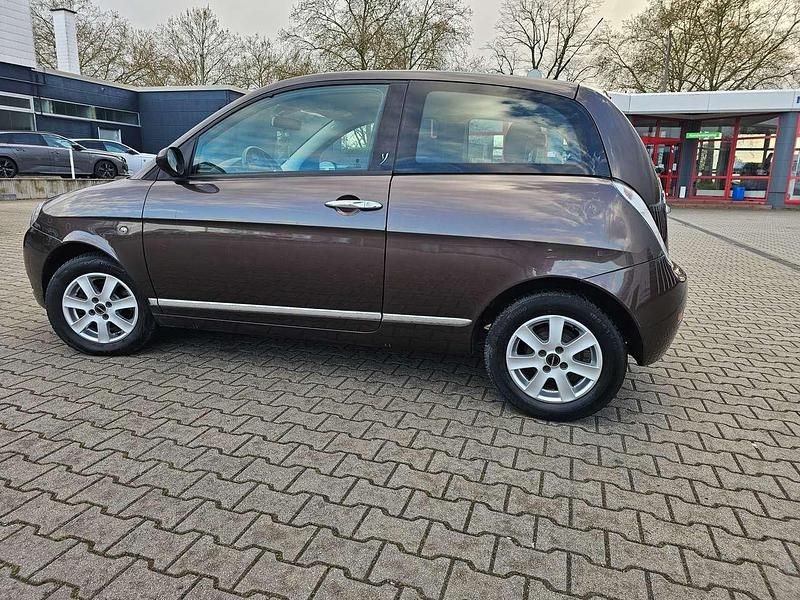 Gebraucht Lancia Ypsilon 60 PS (44 kW) 2009 Braun Kleinwagen