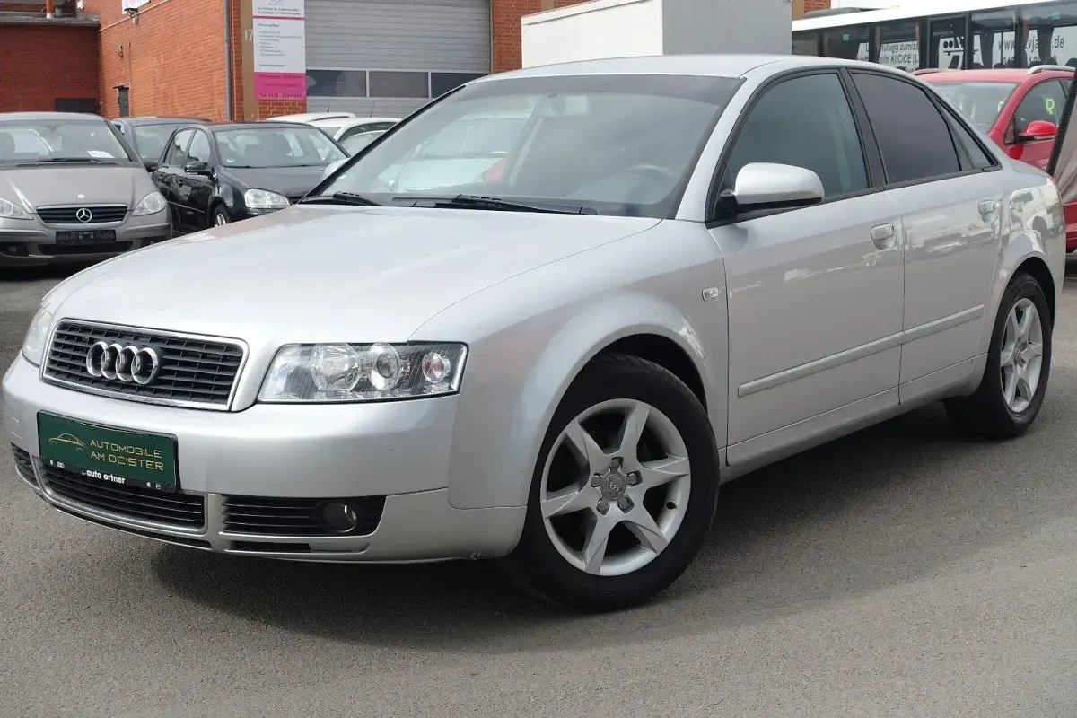 Gebraucht Audi A4 Sport 101 PS (74 kW) 2004 Silber Limousine