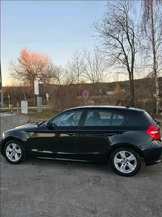 Gebraucht BMW 118 143 PS (105 kW) 2008 Schwarz Kleinwagen
