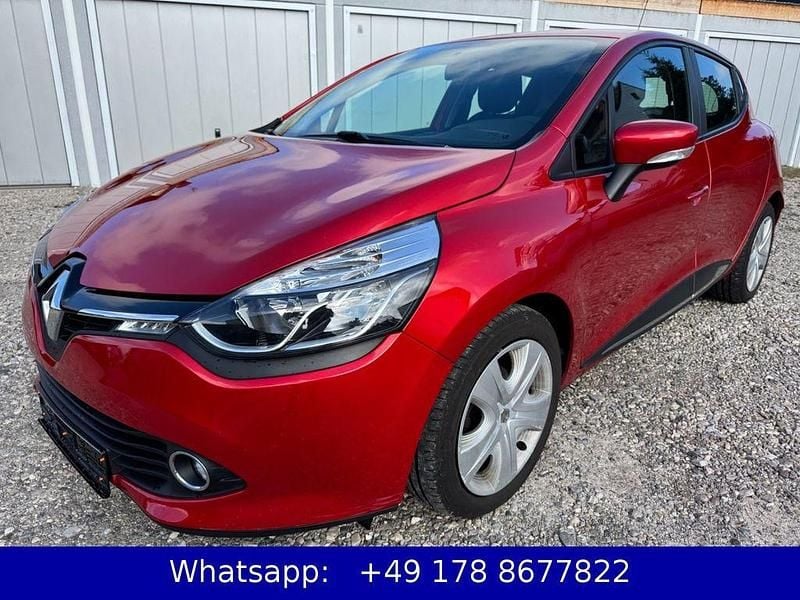 Rot Gebraucht 2014 Renault Clio IV Dynamique Limousine | 4.990 € (Guter Preis) - Bild 1/4