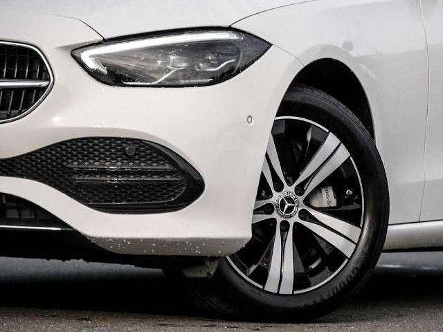 Gebraucht Mercedes C300e Avantgarde 313 PS (230 kW) 2022