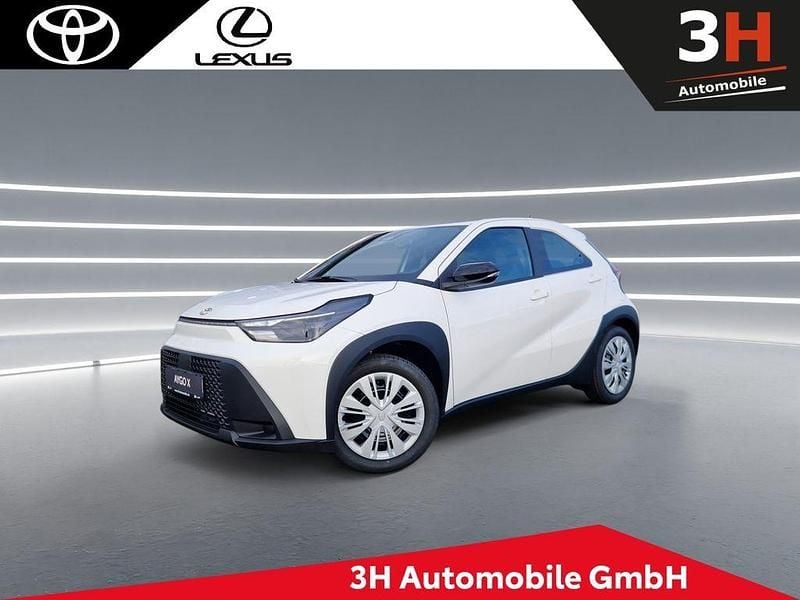 Weiß Neu 2025 Toyota Aygo X PURE SUV | 20.790 € (Superpreis) - Bild 1/4