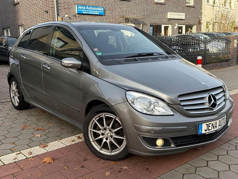 Grau Gebraucht 2007 Mercedes B170 Van / Kleinbus | 4.999 € (Fairer Preis) - Bild 1/4