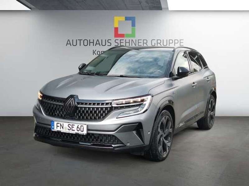 Dolomitgrau, black pearlschwarz metallic (grau) Gebraucht 2023 Renault Austral Iconic Esprit Alpine SUV | 34.970 € (Fairer Preis) - Bild 1/4