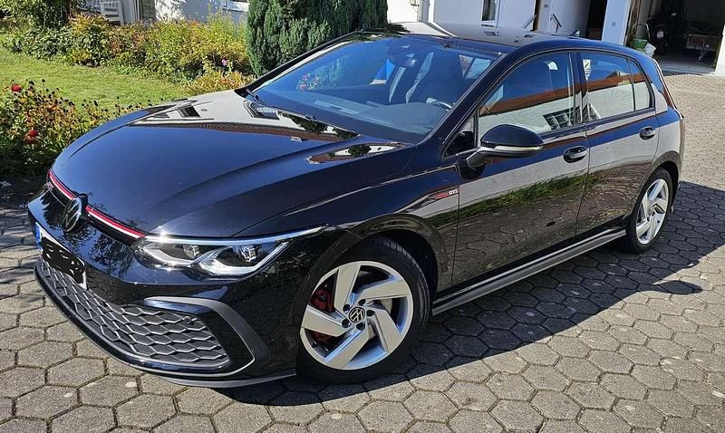 Schwarz Gebraucht 2021 VW Golf VIII GTI Limousine | 26.200 € (Guter Preis) - Bild 1/4