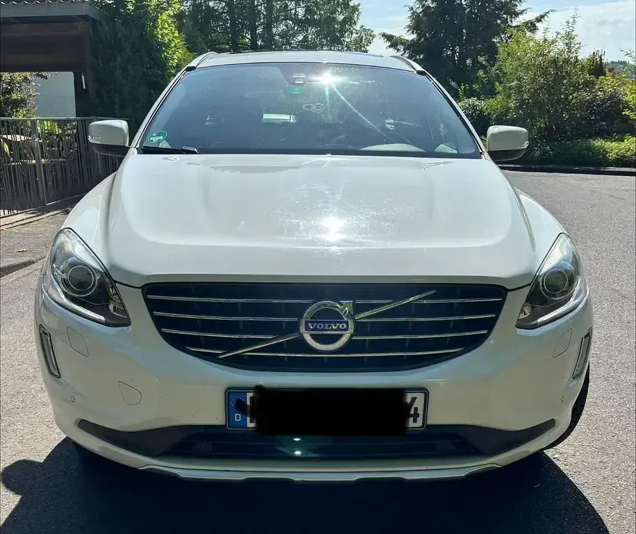 Gebraucht Volvo XC60 Summum 215 PS (158 kW) 2014 Weiß SUV
