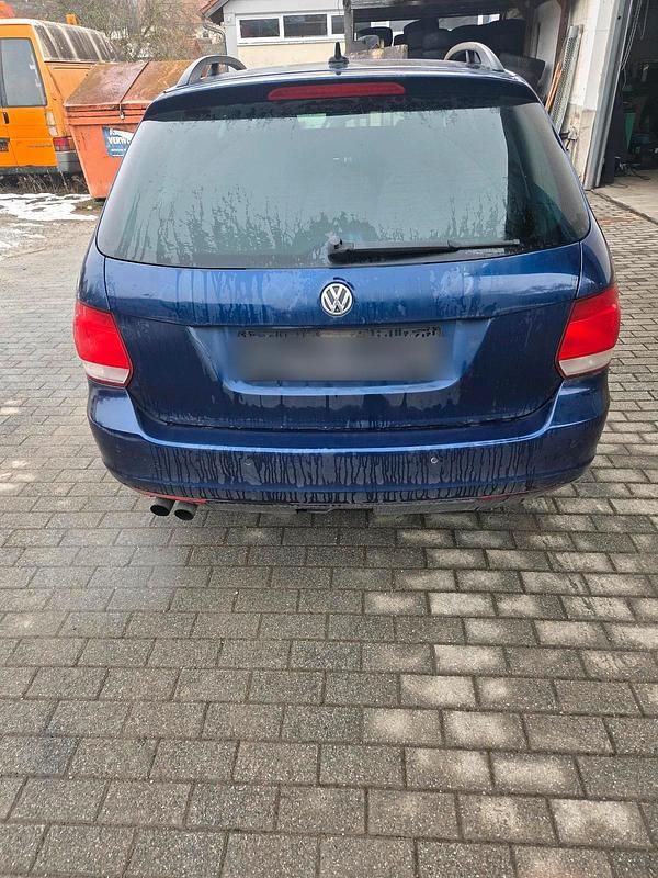 Gebraucht VW Golf VI 140 PS (102 kW) 2010 Blau Kleinwagen