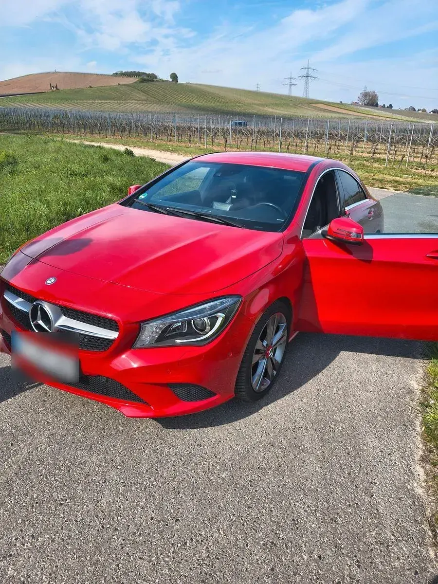Gebraucht Mercedes CLA200 136 PS (100 kW) 2014 Rot Coupé
