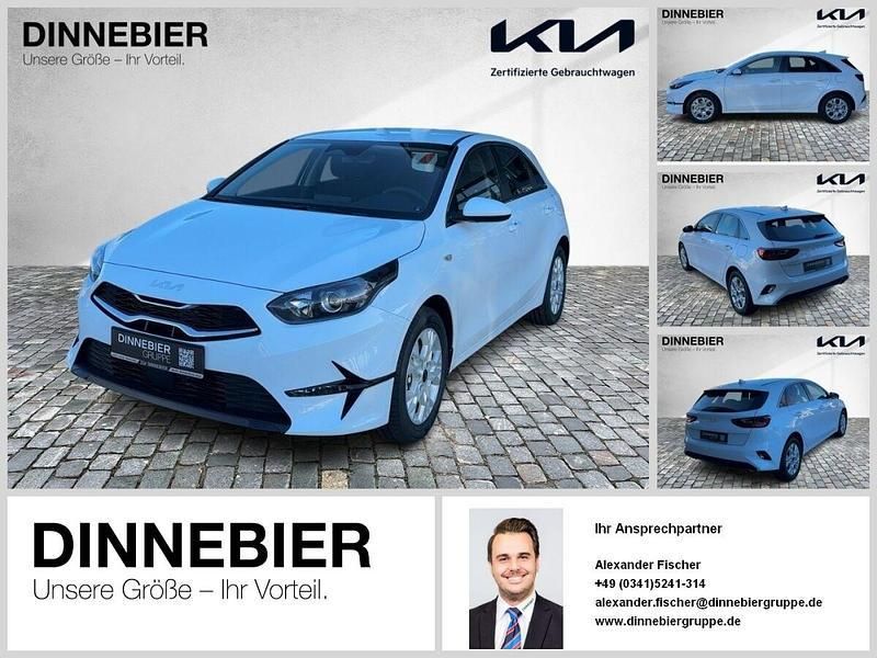 Weiß Neu 2024 Kia Ceed Vision Limousine | 21.790 € (Superpreis) - Bild 1/4