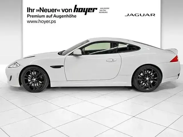 Używany Jaguar XKR S 551 KM (405 kW) 2012 Biały Coupe