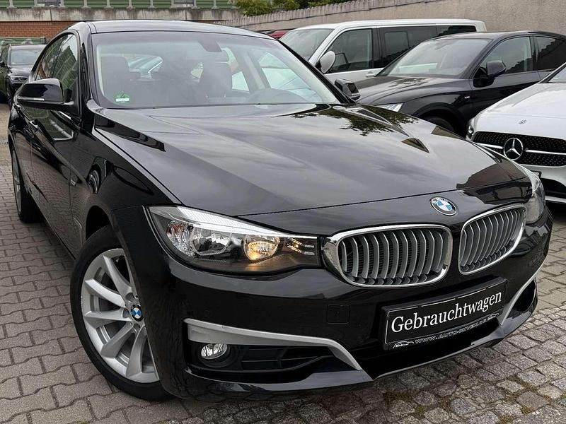 Gebraucht BMW 320 Gran Turismo Sport Line 184 PS (135 kW) 2013 Saphirschwarz Limousine