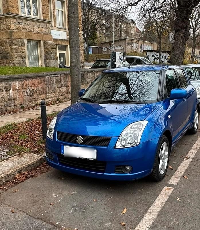 Blau Gebraucht 2006 Suzuki Swift Kleinwagen | 4.300 € - Bild 1/4
