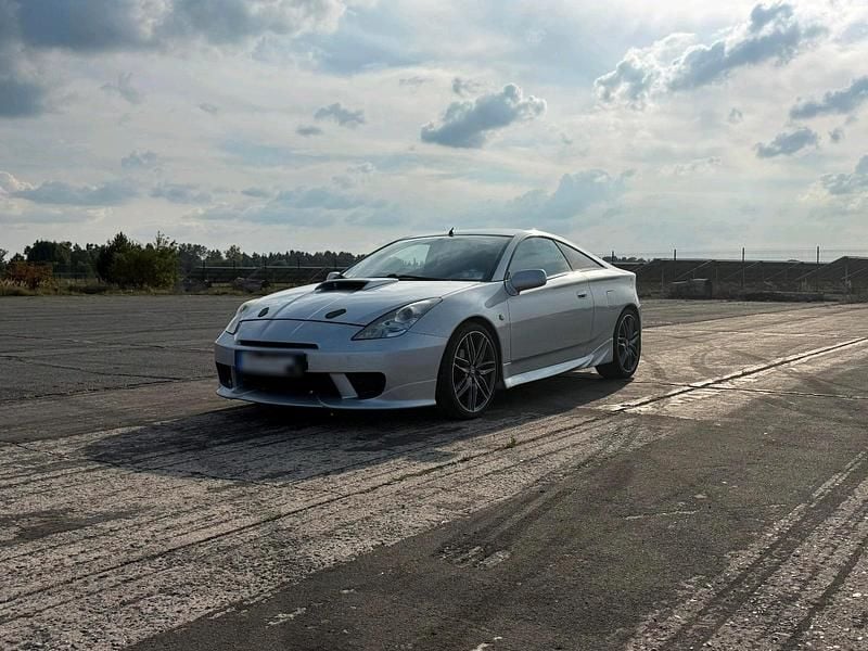 Gebraucht Toyota Celica T2 143 PS (105 kW) 2004 Silber Coupé
