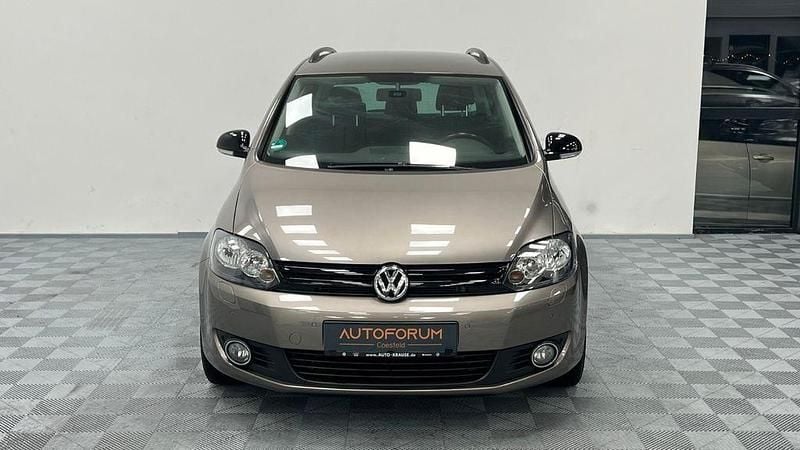 Gebraucht VW Golf Plus Cross Match 86 PS (63 kW) 2013 Braun Van / Kleinbus