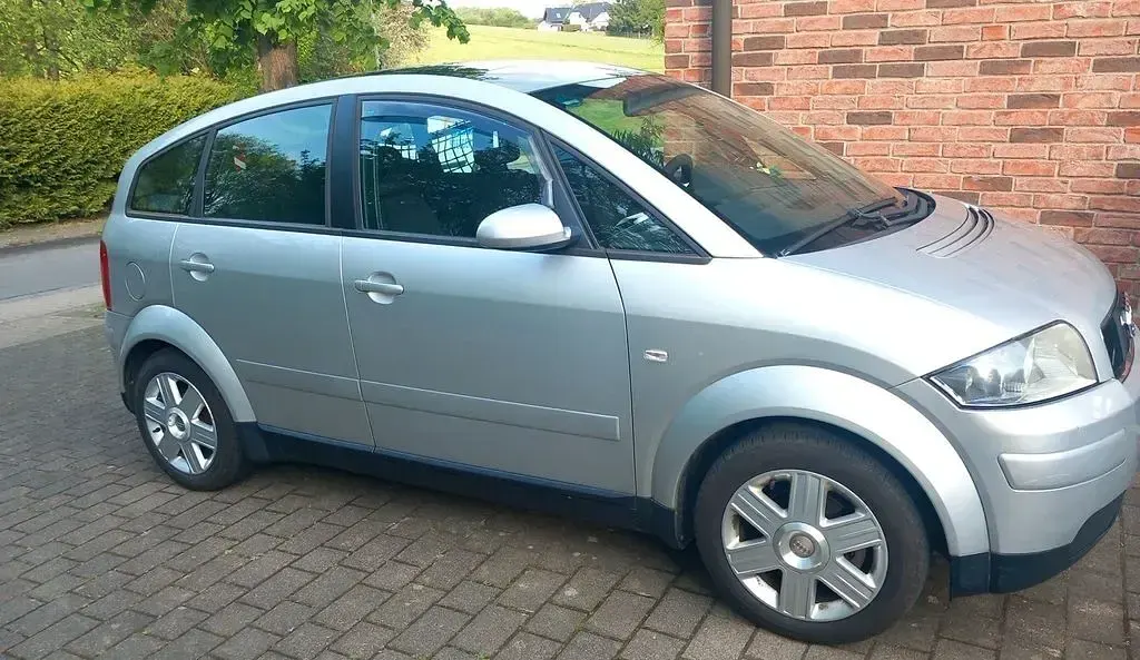 Gebraucht Audi A2 75 PS (55 kW) 2002 Silber Kleinwagen