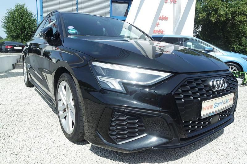 Schwarz Gebraucht 2022 Audi A3 Sportback S-Line Kleinwagen | 25.990 € (Guter Preis) - Bild 1/4