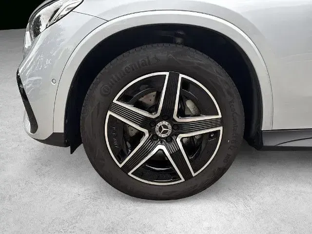 Gebraucht Mercedes GLC200 163 PS (119 kW) 2026 SUV